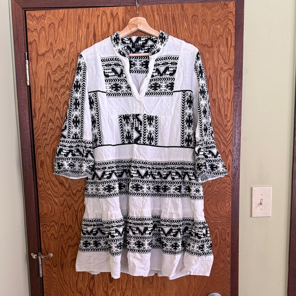 MSK Black and White Geometric Dress